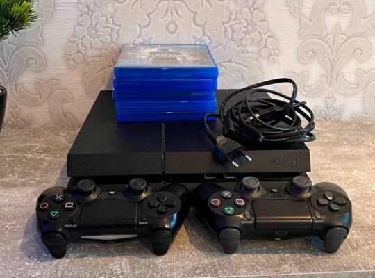 ПРОДАЮ PS4 В ИДЕАЛЬНОМ СОСТОЯНИИ!